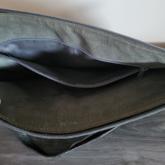 Vintage Gray Eel Skin Leather Shoulder Bag 1980s main image 1